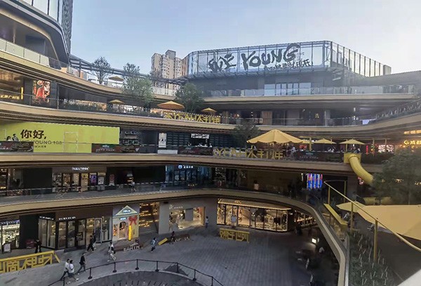 智能疏散系統的升級和維護策略是怎樣的？