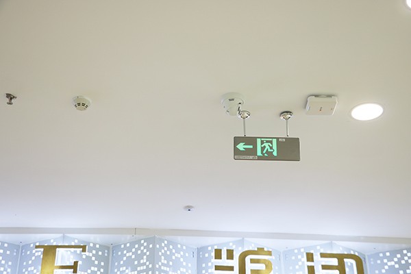 智能疏散系統在不同場景下的應用探討
